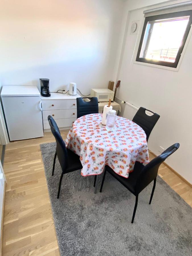 Two Bedrooms,Dining Area And Bathroom With Private Entrance コトカ エクステリア 写真